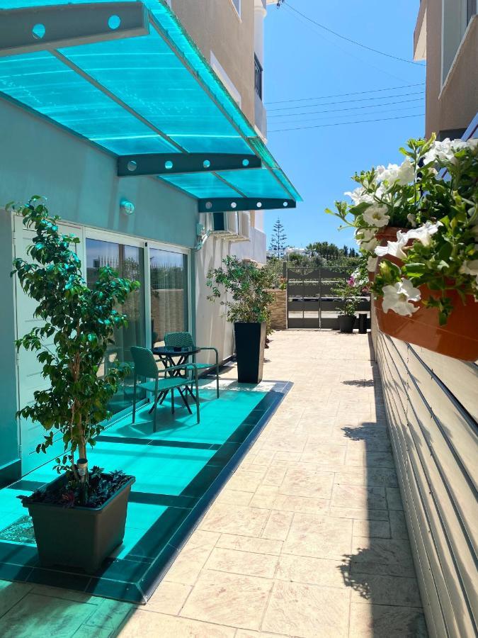 Paphos Livia'S Appartments מראה חיצוני תמונה